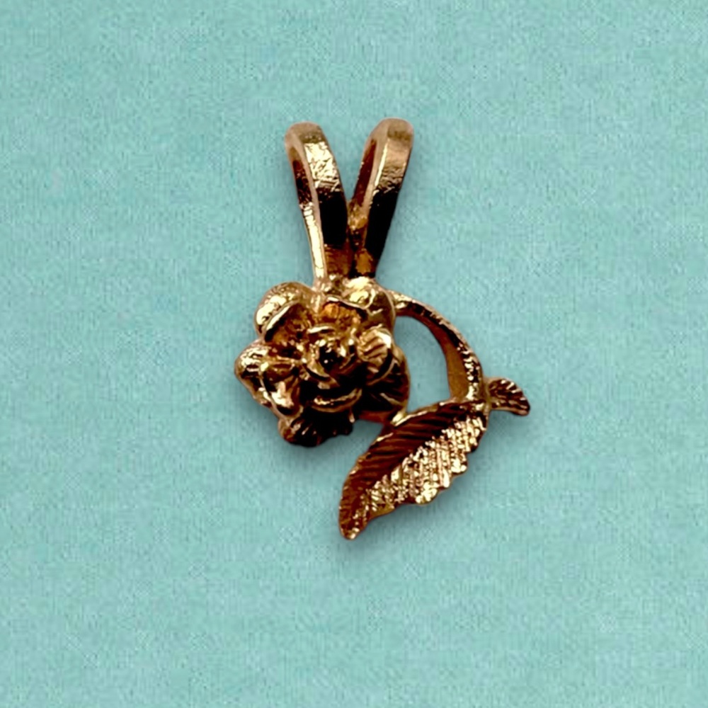 Vintage Dainty Gold Tone Rose Pendant
